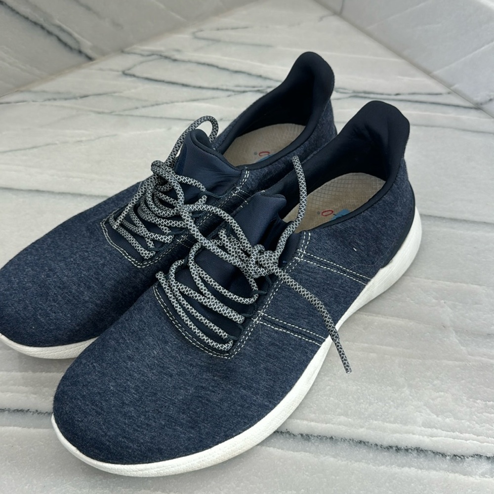 Johnnie-o sneakers